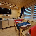 Apartament Z Tężnią Solankową, Sauną, Kominkiem Led I śniadaniem Nad Jeziorem żywieckim