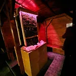 Z Teznia Solankowa, Sauna, Kominkiem Led Nad Jeziorem Zywieckim