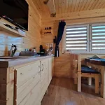 Z Teznia Solankowa, Sauna, Kominkiem Led Nad Jeziorem Zywieckim