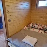 Z Tężnią Solankową, Sauną, Kominkiem Led I śniadaniem Nad Jeziorem żywieckim Zarzecze (Silesia)
