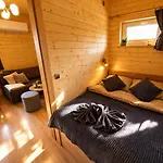 Z Teznia Solankowa, Sauna, Kominkiem Led Nad Jeziorem Zywieckim * Zarzecze (Silesia)