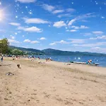 Z Teznia Solankowa, Sauna, Kominkiem Led Nad Jeziorem Zywieckim *