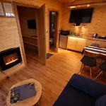 Apartament Z Tężnią Solankową, Sauną, Kominkiem Led I śniadaniem Nad Jeziorem żywieckim