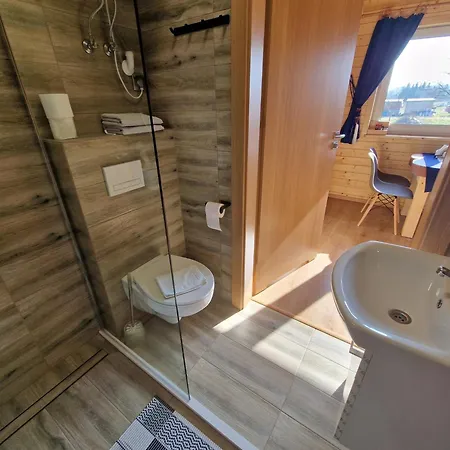 Z Teznia Solankowa, Sauna, Kominkiem Led Nad Jeziorem Zywieckim * Zarzecze (Silesia)