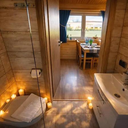 Z Tężnią Solankową, Sauną, Kominkiem Led I śniadaniem Nad Jeziorem żywieckim Apartament Zarzecze (Silesia)