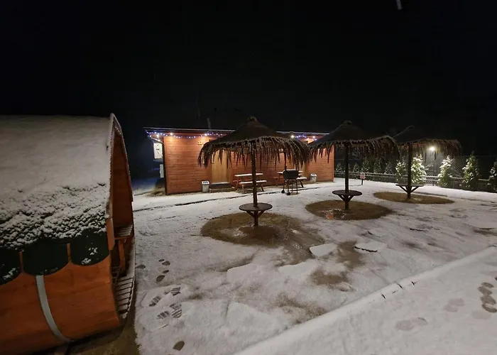 Z Teznia Solankowa, Sauna, Kominkiem Led Nad Jeziorem Zywieckim