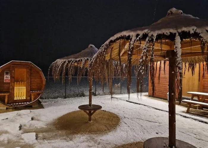 Z Teznia Solankowa, Sauna, Kominkiem Led Nad Jeziorem Zywieckim