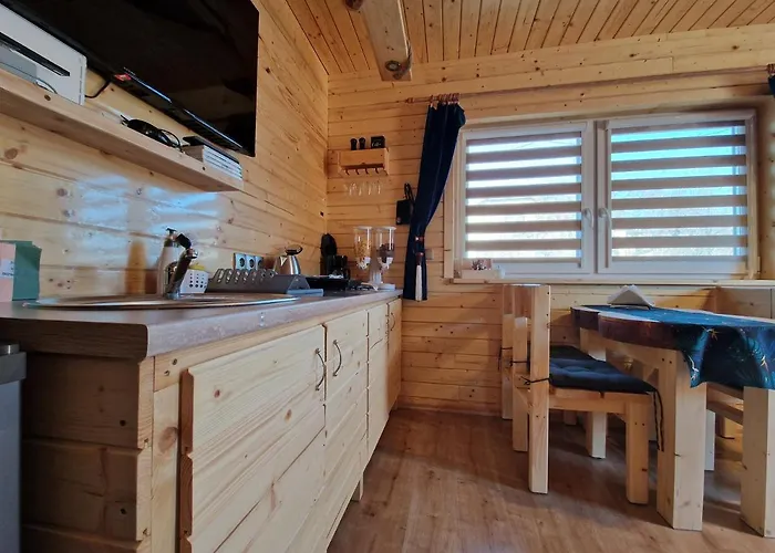 Z Teznia Solankowa, Sauna, Kominkiem Led Nad Jeziorem Zywieckim